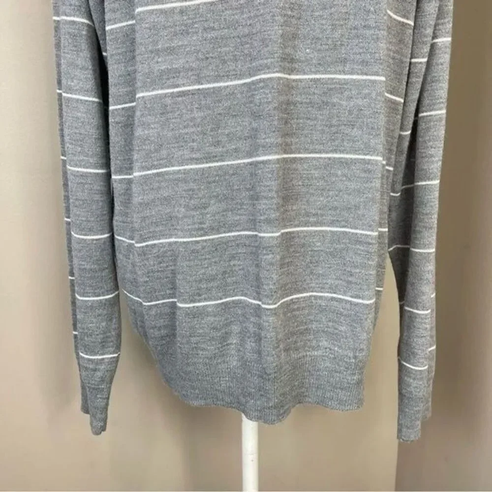 Women’s Sweater Cardigan 2XL Gray Stripe long sleeve V Neck